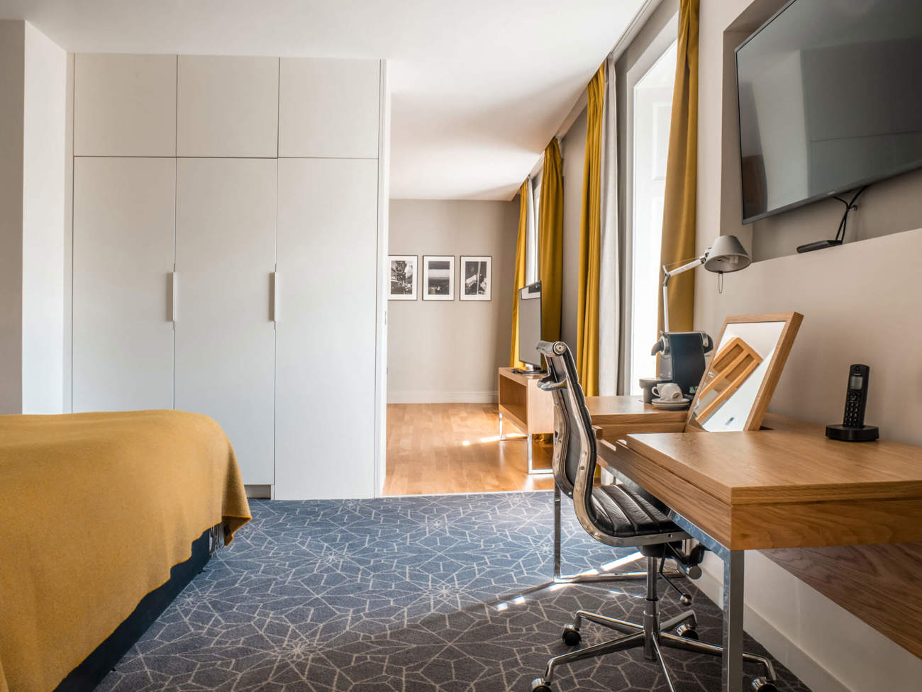 Master Suite at Apex Waterloo Place Hotel Master Suite work space area with desk at Apex Waterloo Place Hotel