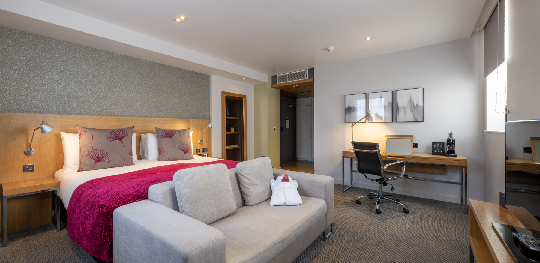 Superior Room at Apex Temple Court Hotel