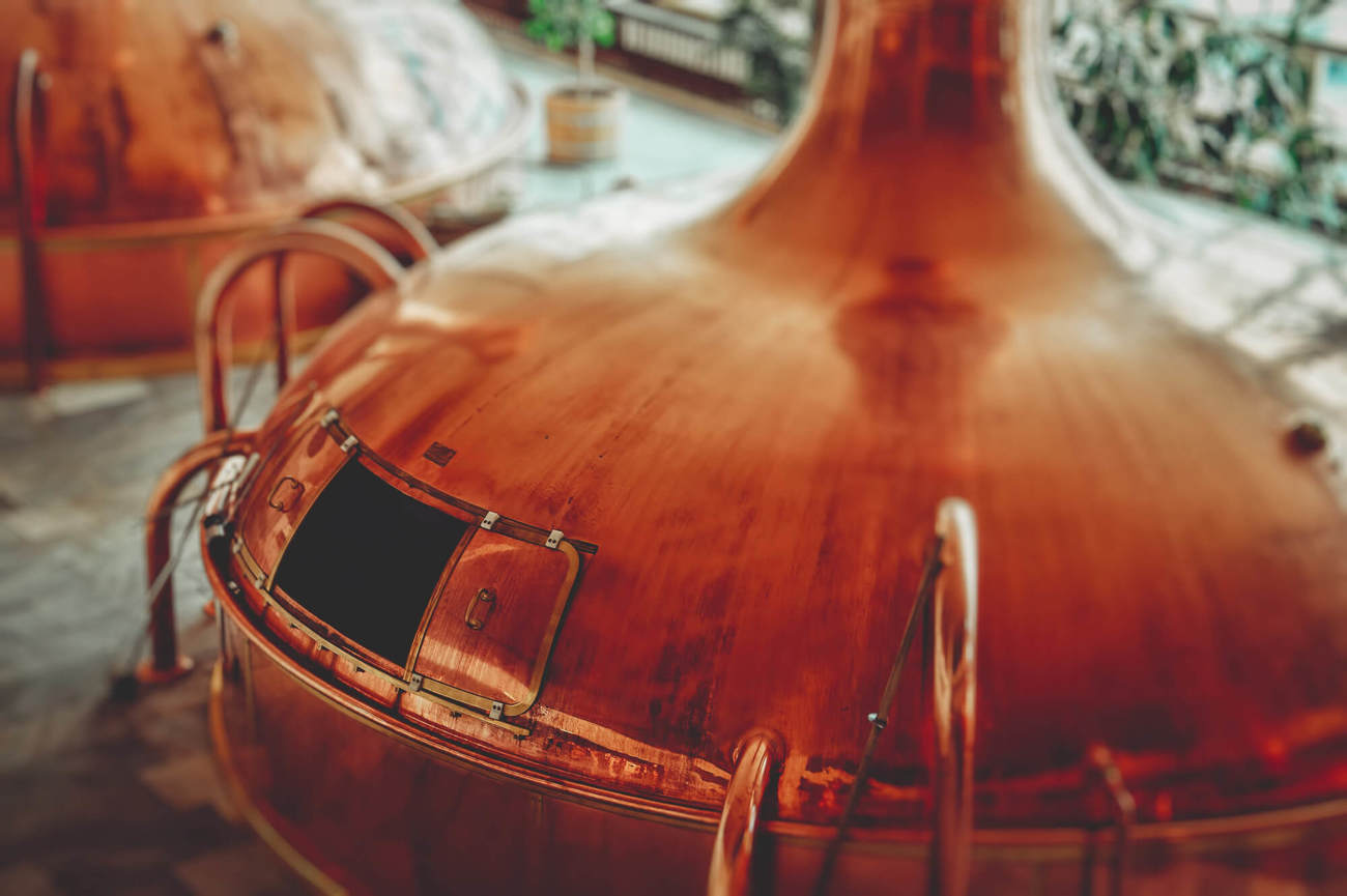 Distillery tours Copper stills in distillery