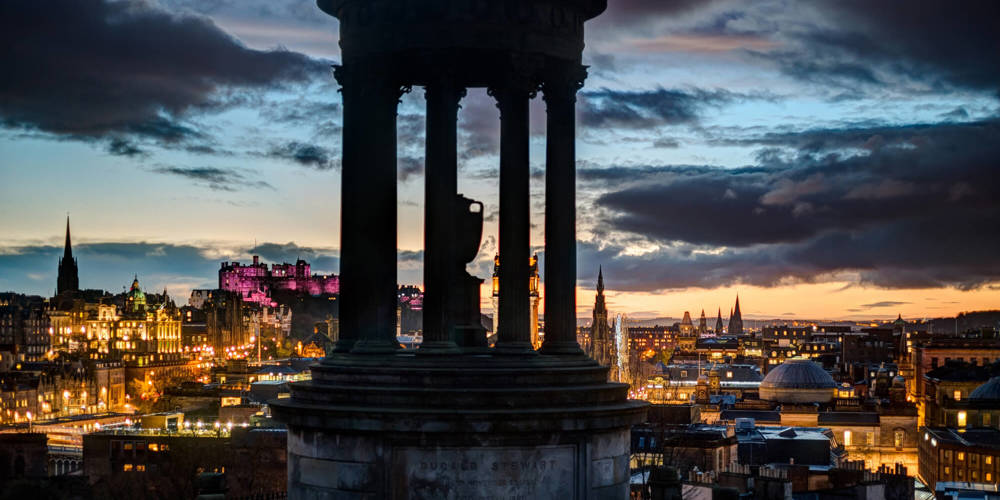 Calton Hill, Edinburgh Calton Hill at dusk