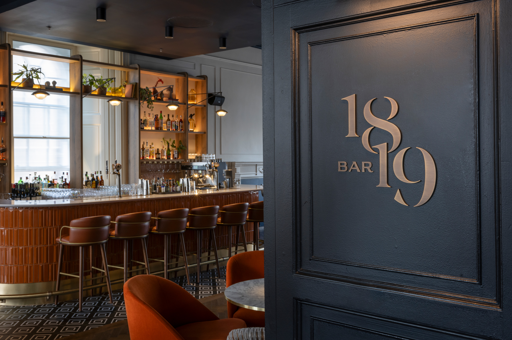 Bar 1919