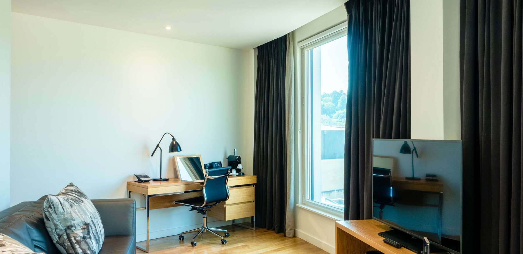 Deluxe Room at Apex City of Bath Hotel alternative layout Deluxe Room at Apex City of Bath Hotel alternative layout
