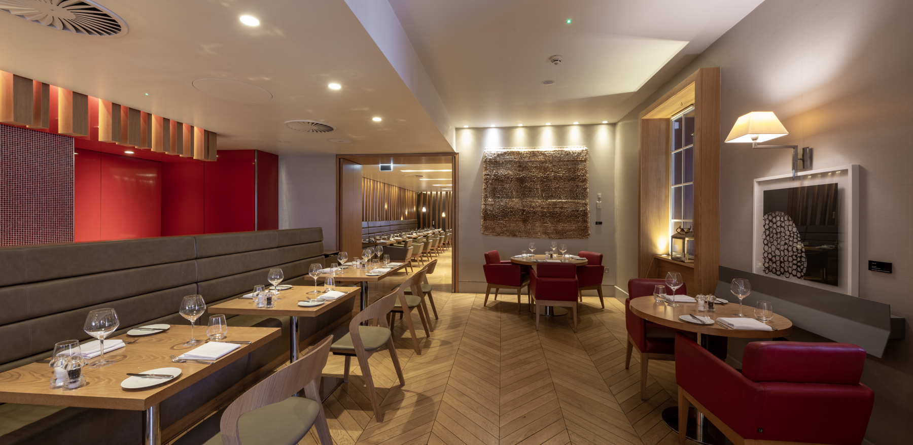 Chambers Bar at Apex Temple Court Hotel