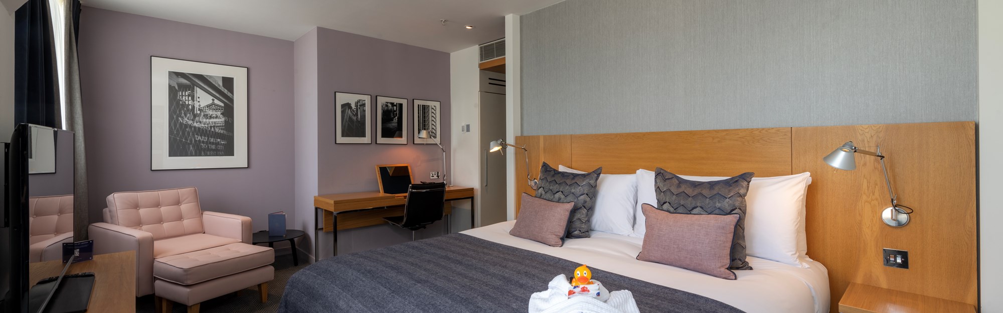Deluxe Room at Apex City of London Hotel