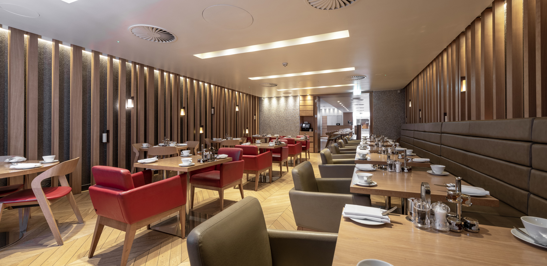 Chambers Restaurant at Apex Temple Court Hotel