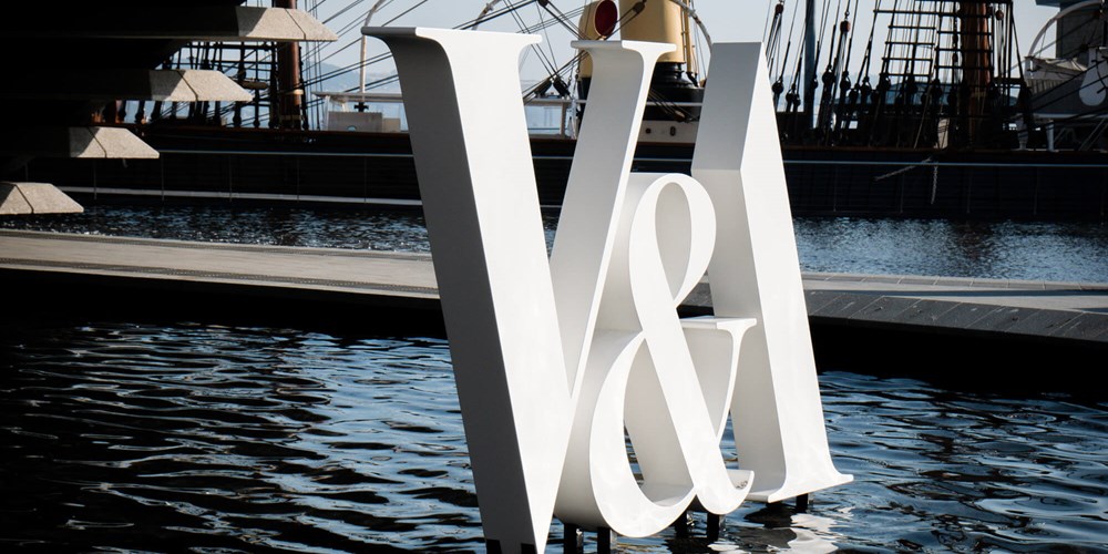 V&A Dundee sign in water
