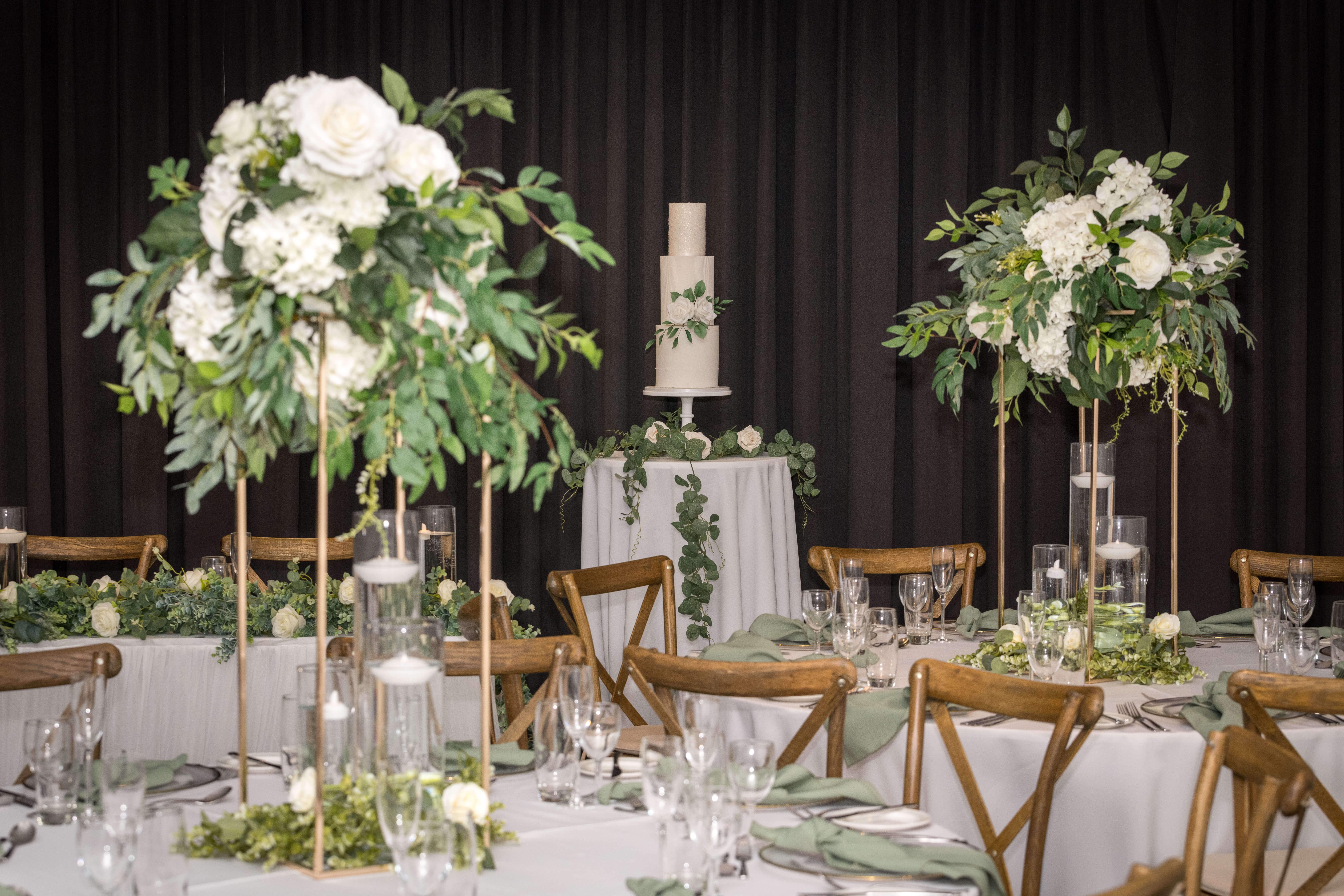 Wedding Cake and Table Displays